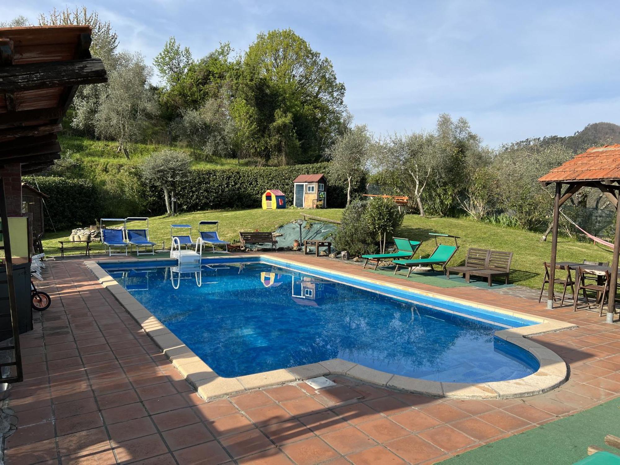 La Casa Rosa Borghetto di Vara
